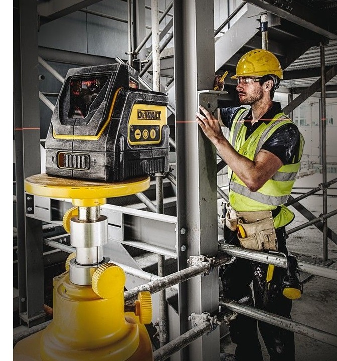 Уровень лазерный (длина волны: 680нм) самовыравнивающийся DeWalt (DW0811-XJ)