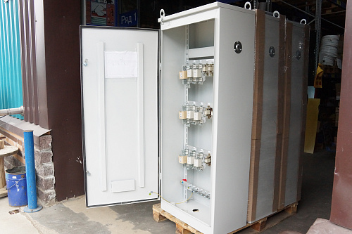 Шкаф предохранительный Киоск КЛ-209 (1х400, 2х250, 3х100) IP54 1700х700х400мм в Автопром