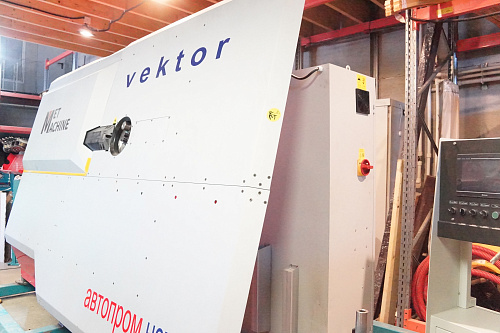 Автоматизированный правильно-гибочный робот AGW4-14B VEKTOR в Автопром